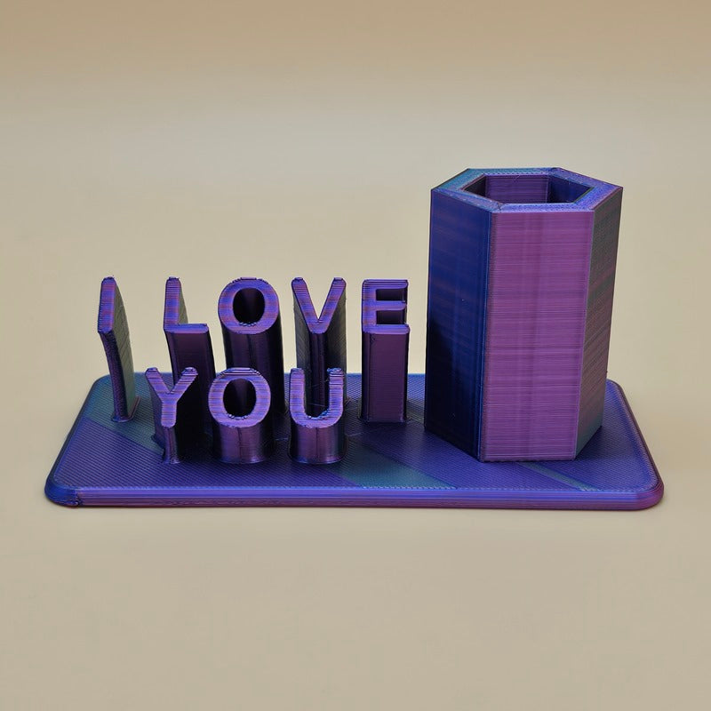 Tridimensional "I Love You" phrase with side vase